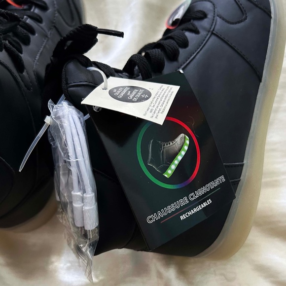 SHOES LITE-UP, MULTICOLOUR LIGHTS IN BOTH SOLE EDGES, EQUAL TO LADIES SIZE 8, - Picture 10 of 12